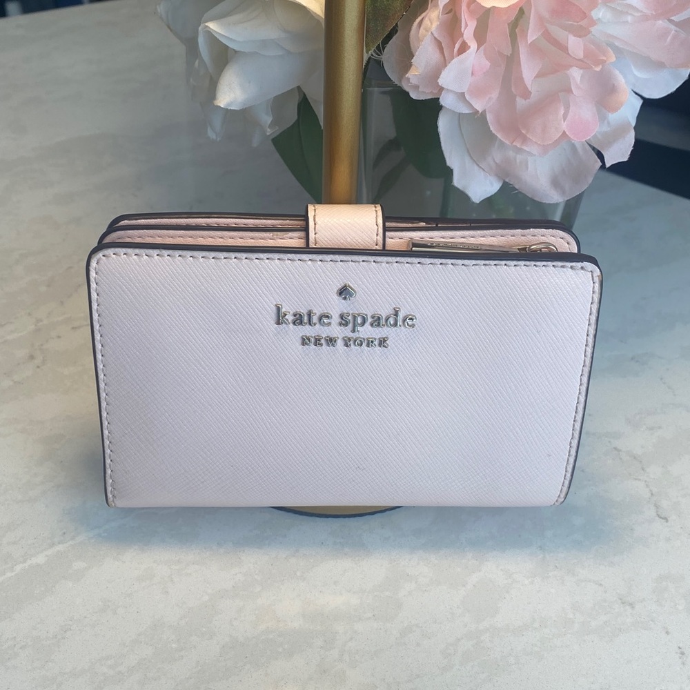 Kate Spade ♠️ Blush Madison Medium size Wallet 🩷